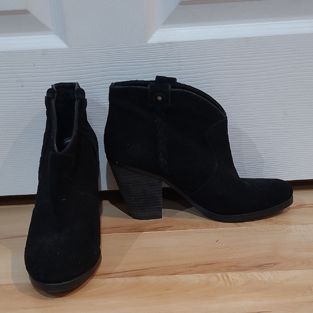 Vince Camuto Women's Size 9 Black Ankle Boots